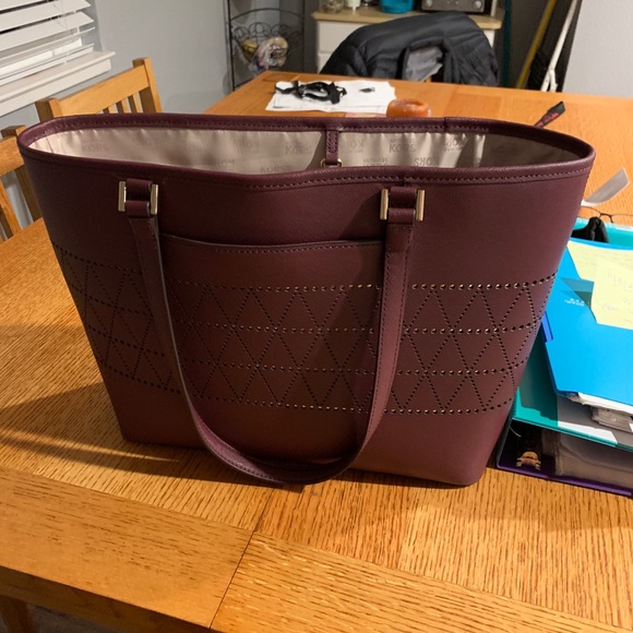 MK purse - Picture 2 of 2